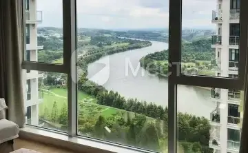 Уютная квартира в центре города с хорошим видом на набережную реки Дон, удобной транспортной развязкой и магазином в песшей доступности